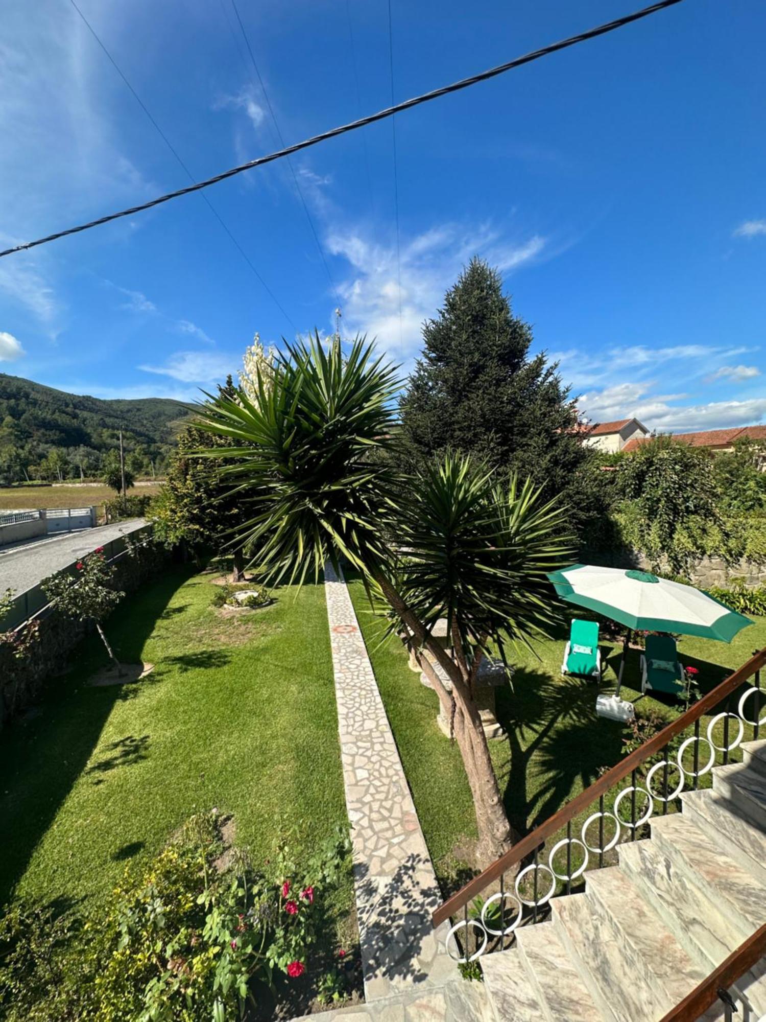 Vila Guia In Valdreu Braga Exteriör bild