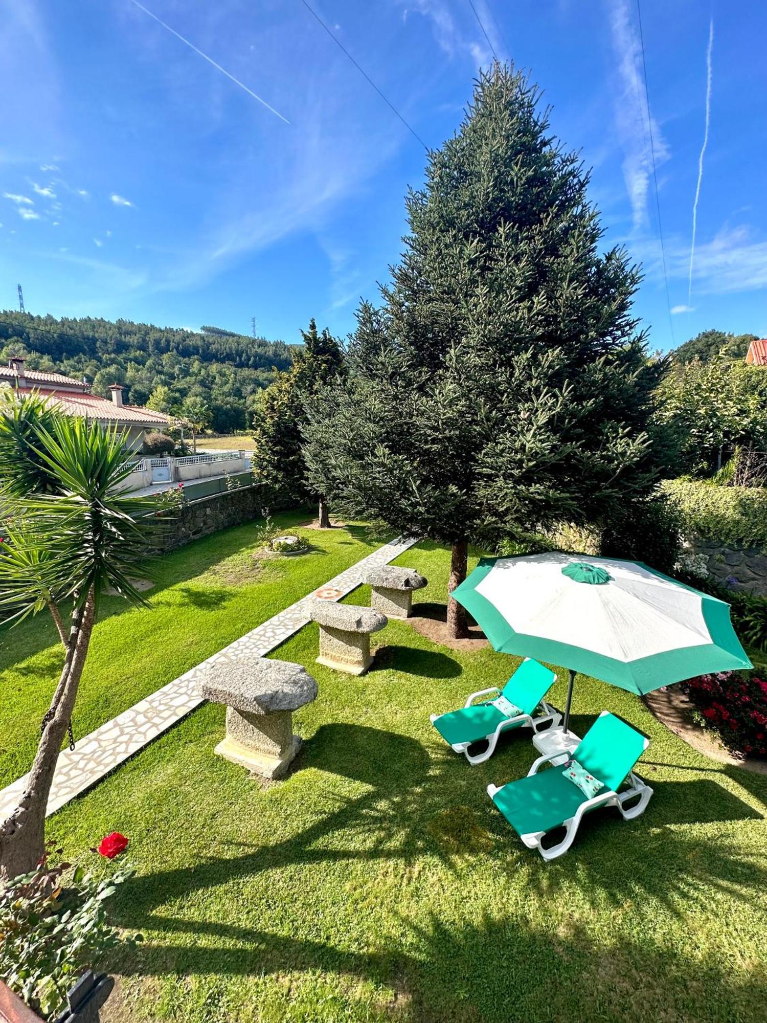 Vila Guia In Valdreu Braga Exteriör bild